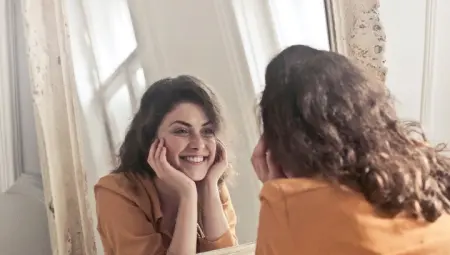 تست خودشیفتگی (نارسیسم) و علائم و نشانه های خودشیفتگی