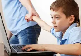 آسیب‌پذیری نوجوانان در فضای مجازی